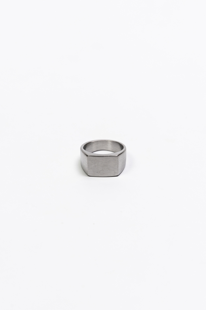 Перстень гладкий прямоугольный серый