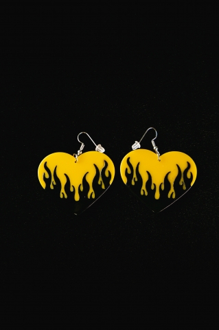 Серьги Plast Flame heart черно-желтые