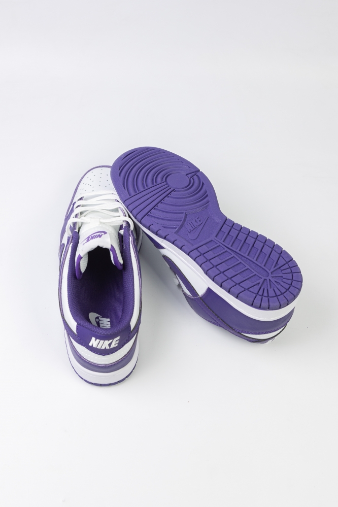 Кроссовки Nike Dunk Low бело-фиолетовые