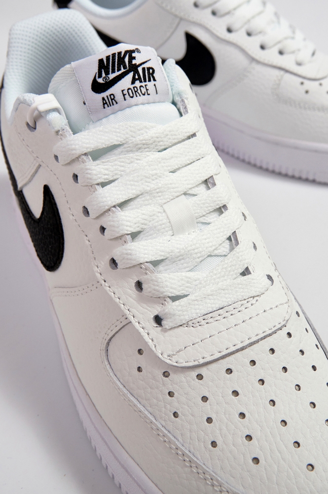 Кроссовки Nike Force бело-черные