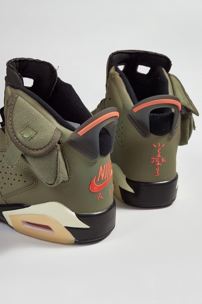 Кроссовки Nike Air Jordan 6 X Travis Scott Болотного цвета