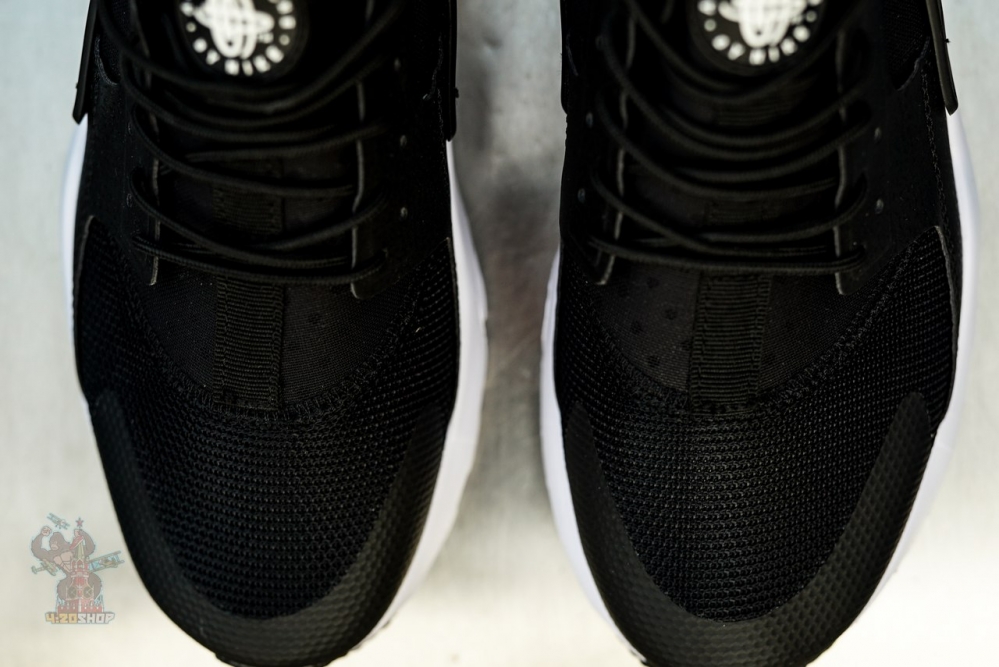 Кроссовки Nike Huarache черно-белые